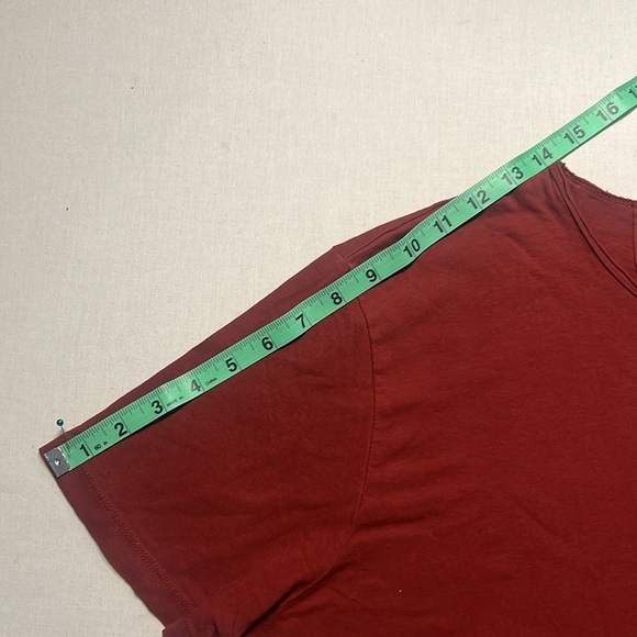 Forever21 Crew Neck Classic T-Shirt - Picture 6 of 6